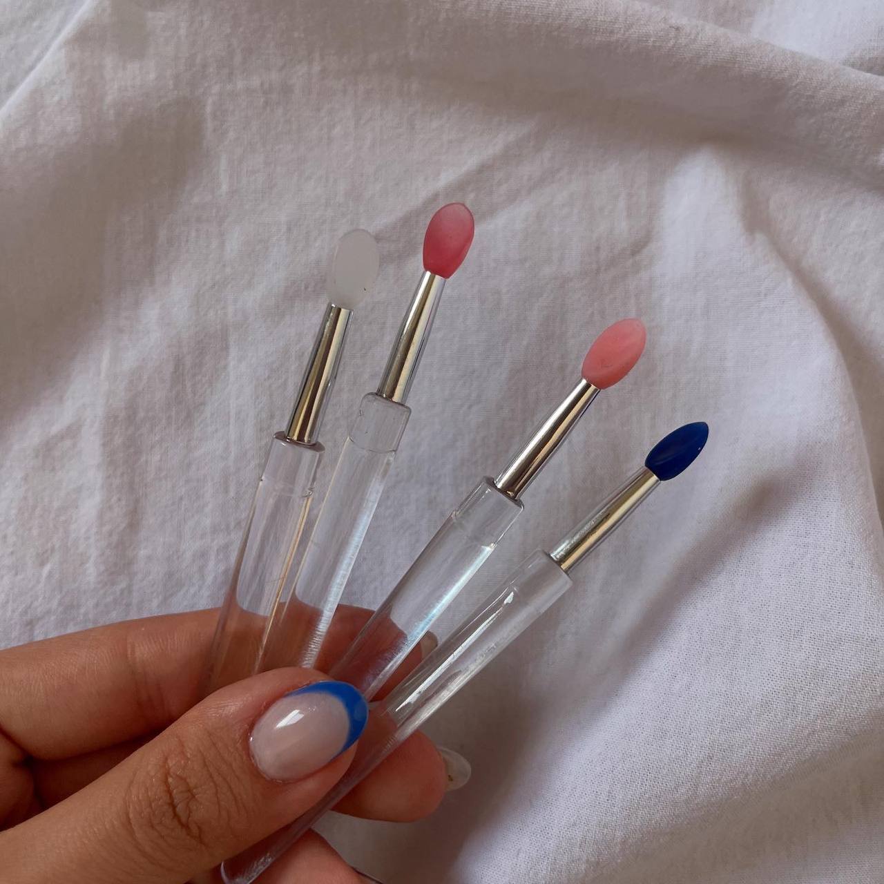 5888458218345187127 (1) براش سیلیکونی لب